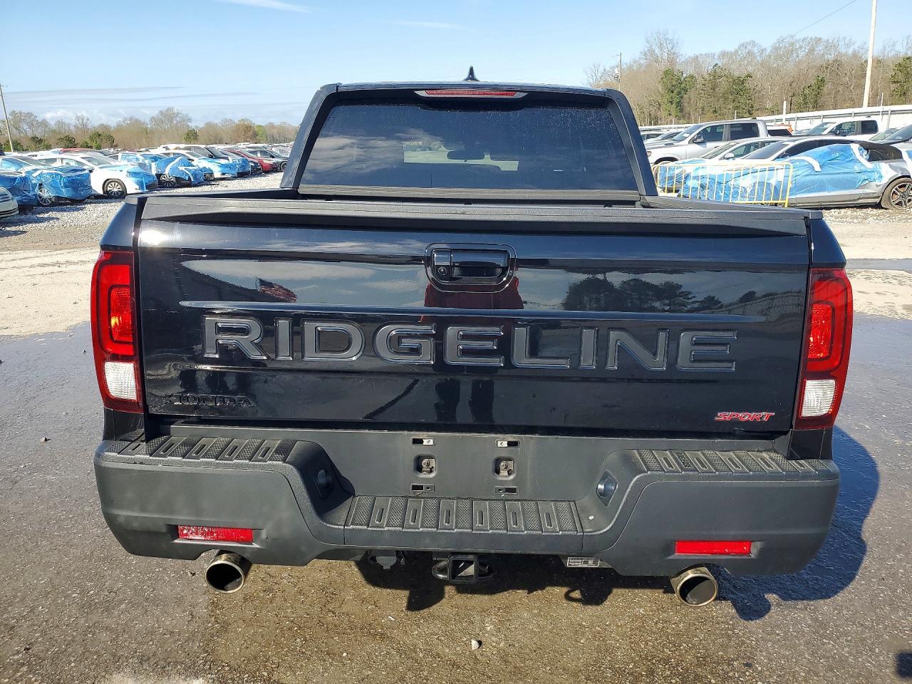 2025 Honda Ridgeline Sport - Image 6