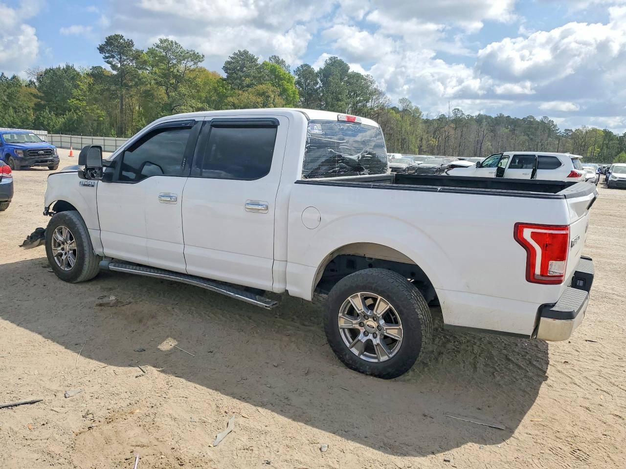 2017 Ford F150 Supercrew - Фото 2