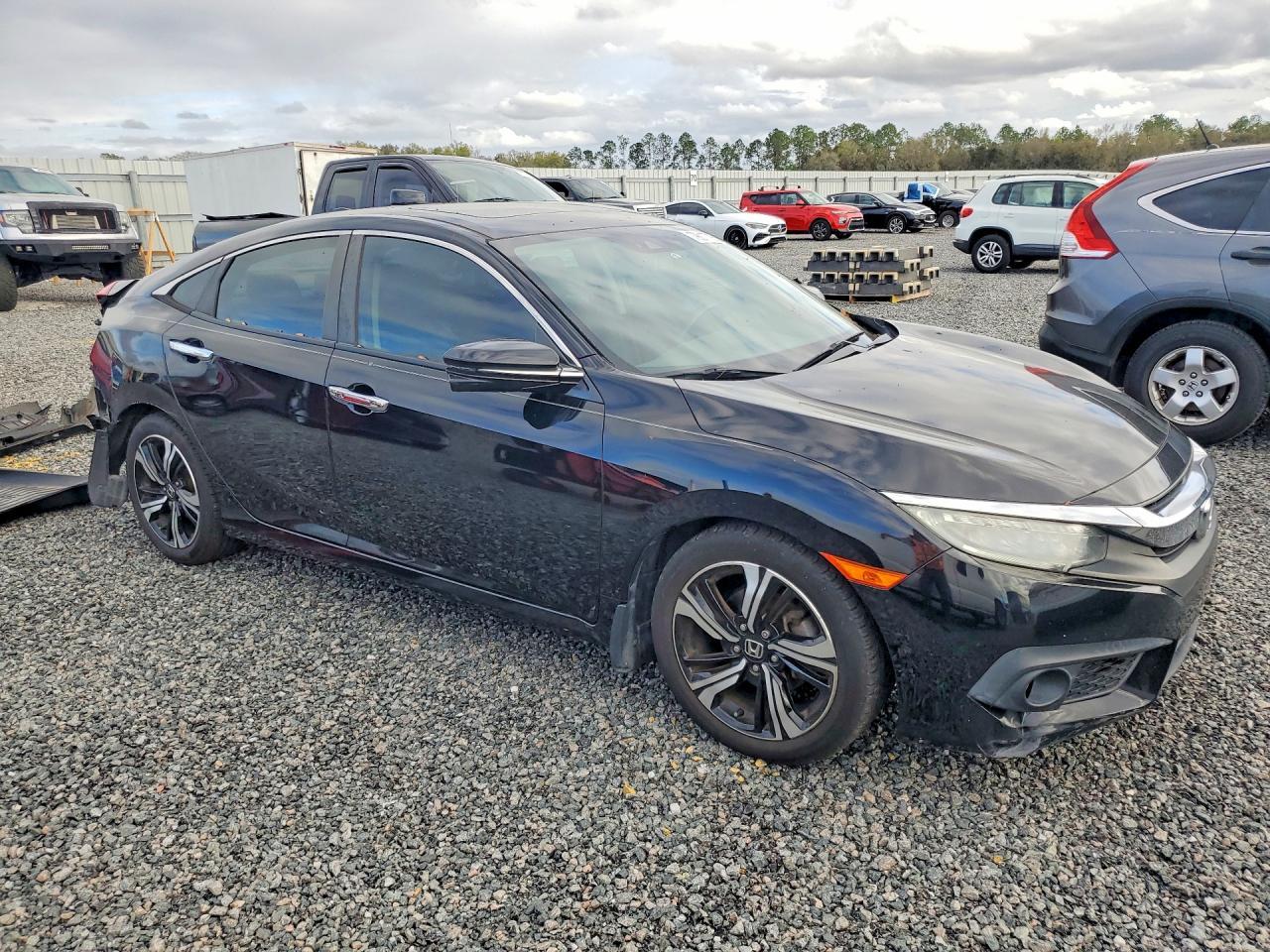 2016 Honda Civic Touring - Фото 4
