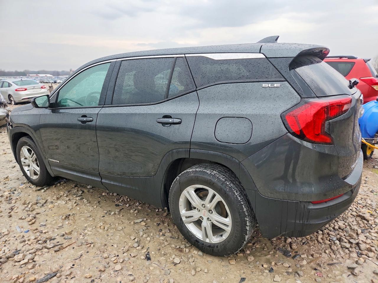 2020 GMC Terrain Sle - Image 2