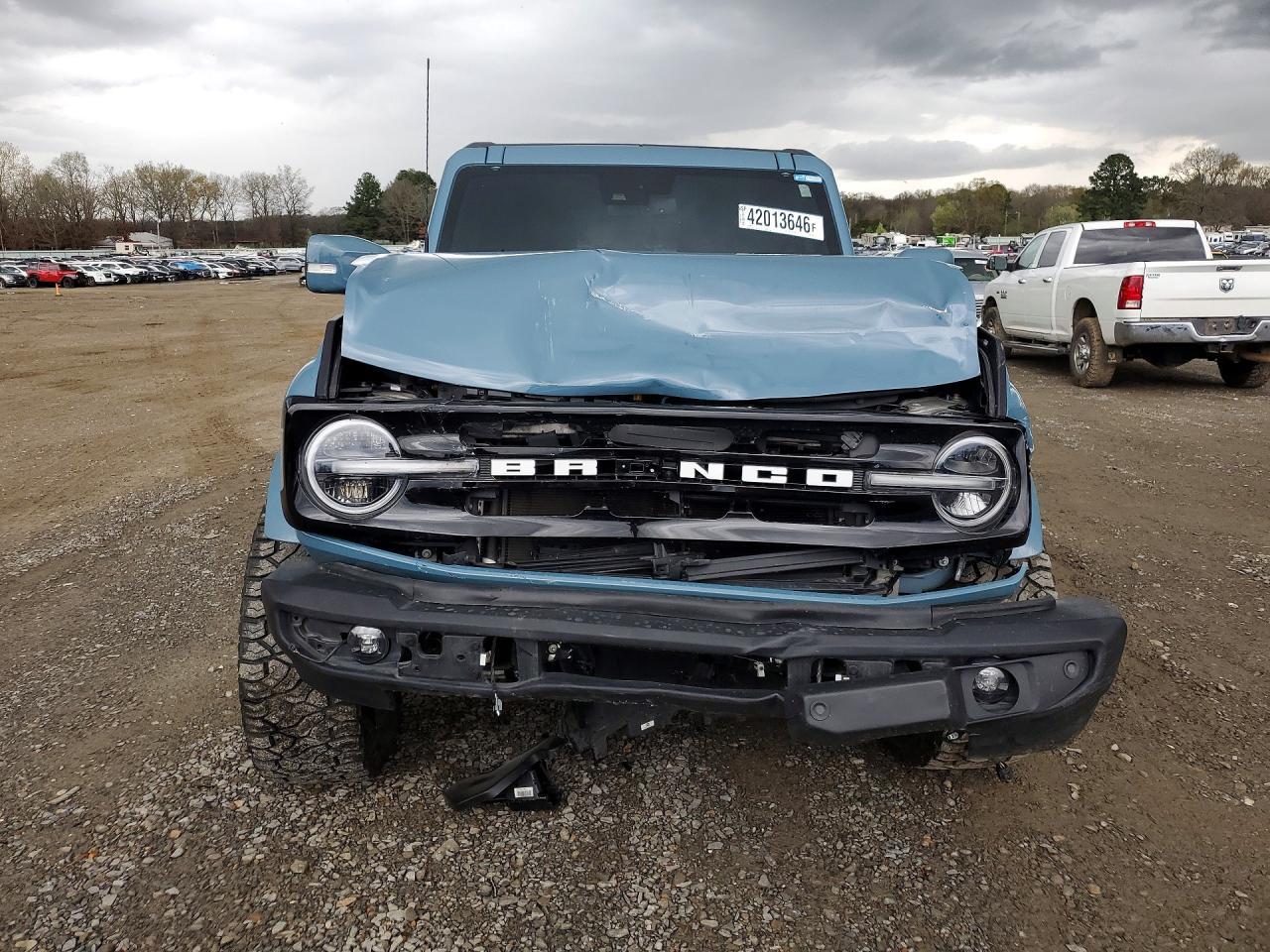 2023 Ford Bronco Base - Image 5