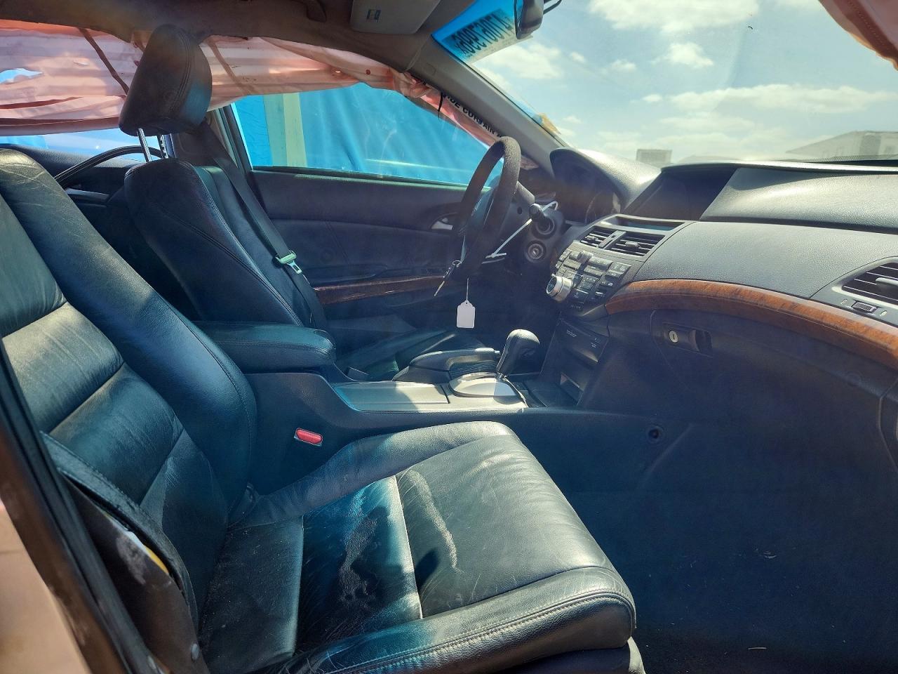 2011 Honda Accord - Image 7
