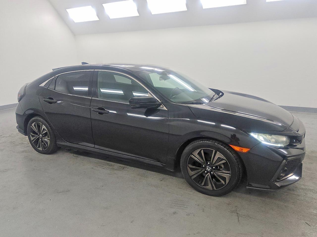 2019 Honda Civic Ex - Image 4