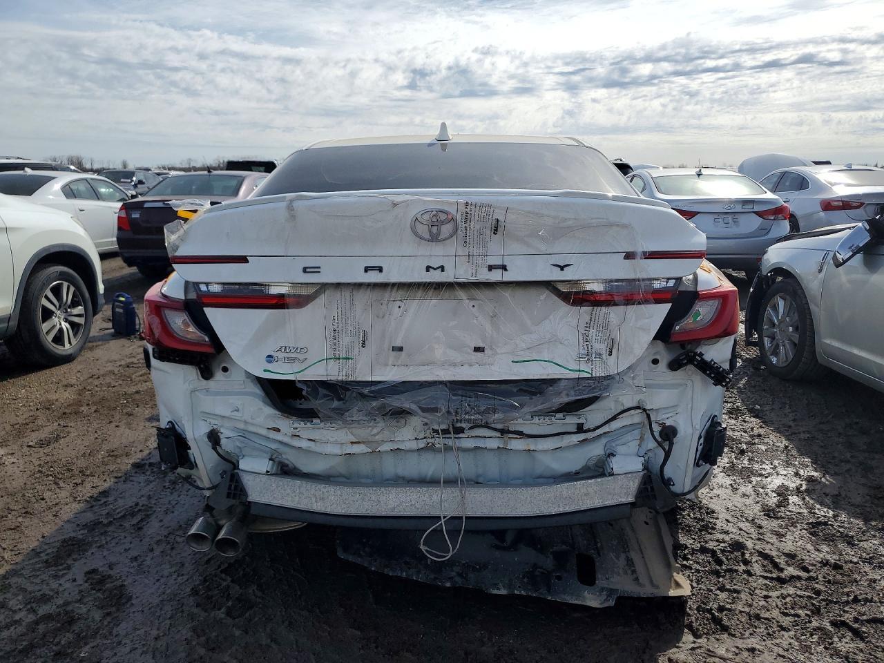 2025 Toyota Camry Se - Фото 6
