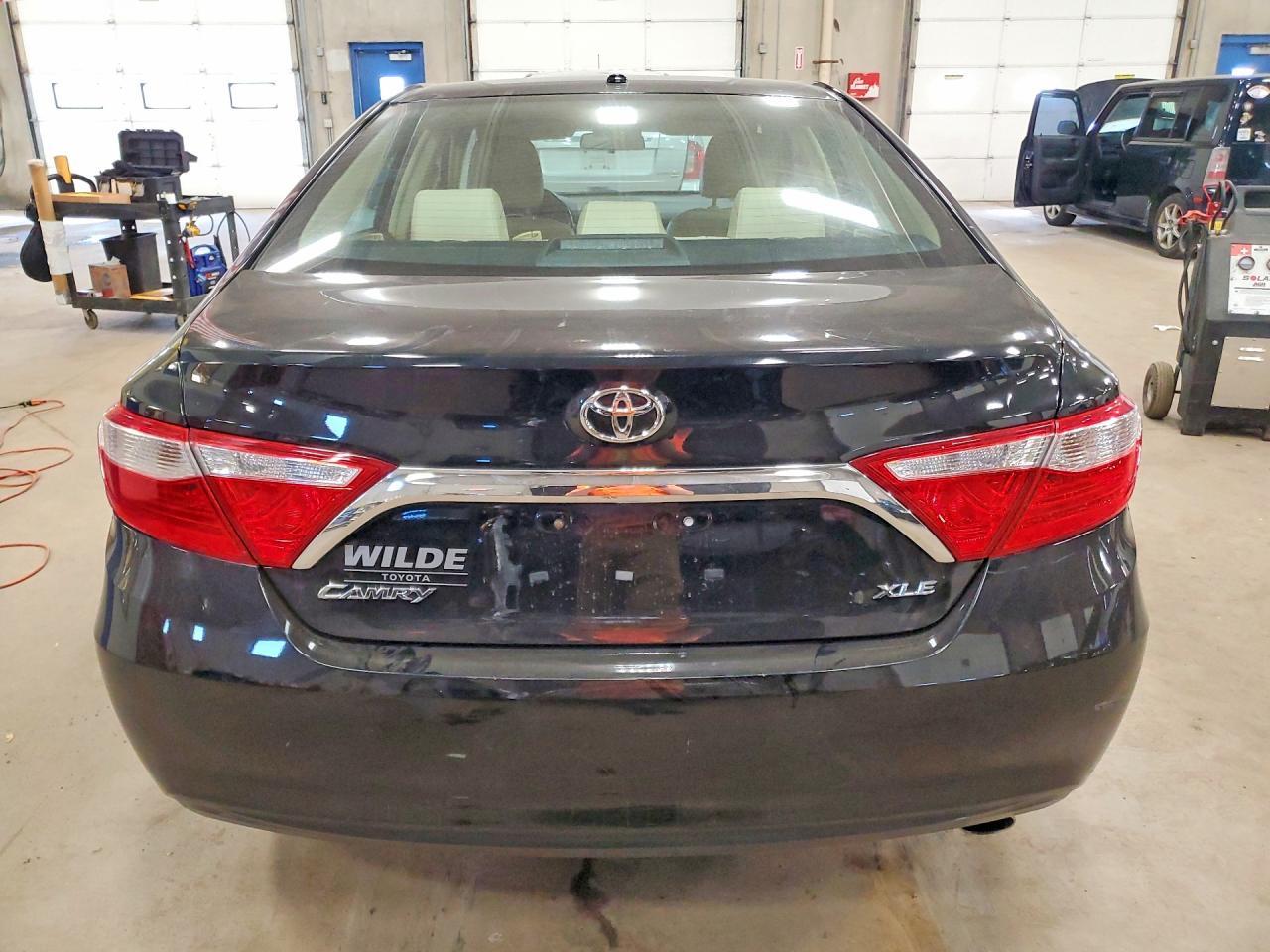 2016 Toyota Camry Xle - Image 6