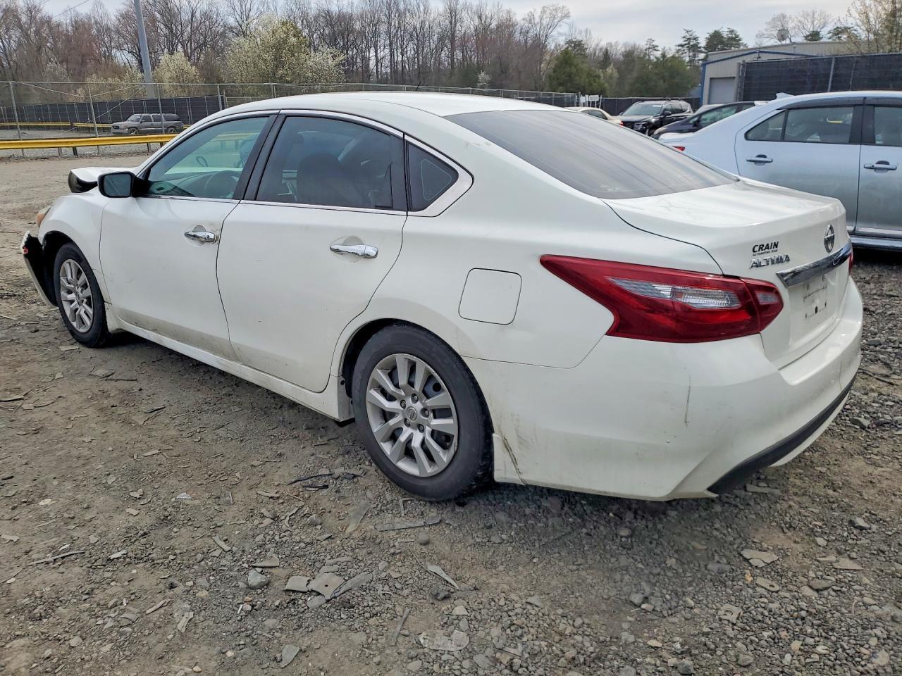 2018 Nissan Altima 2.5 S - Image 2