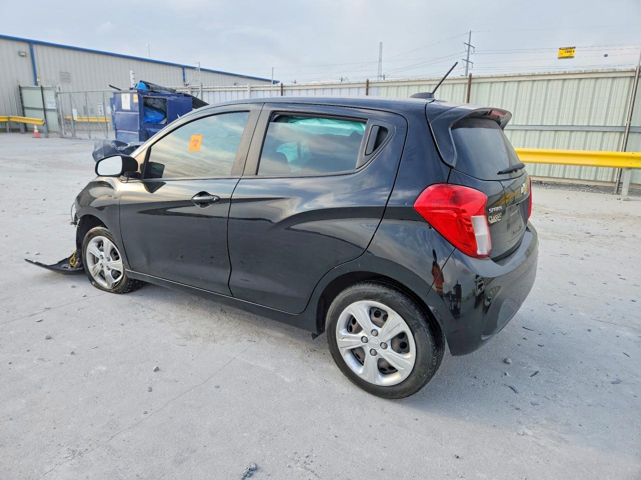 2022 Chevrolet Spark Ls - Фото 2