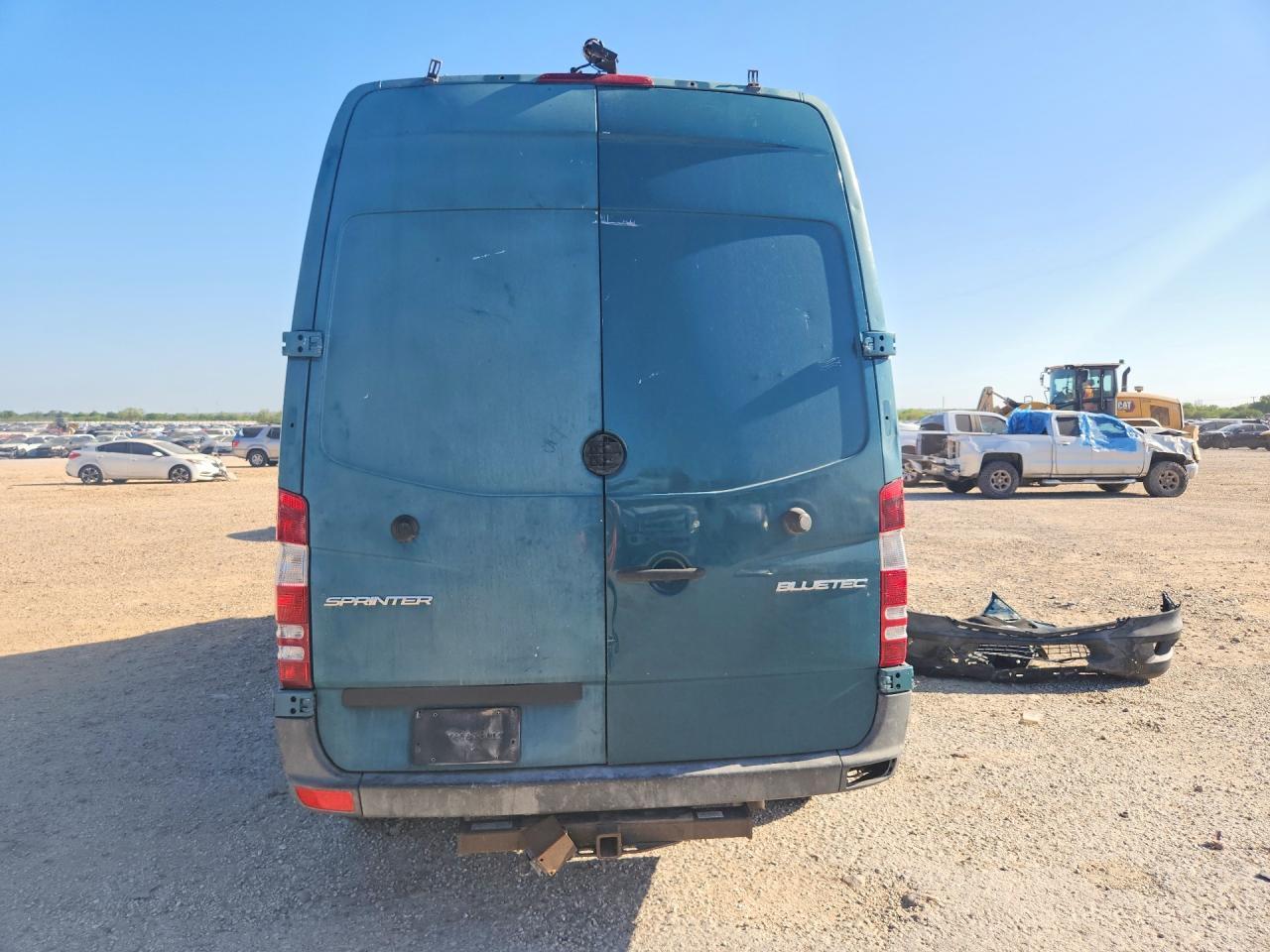 2016 Mercedes Benz Sprinter 2500 - Image 6