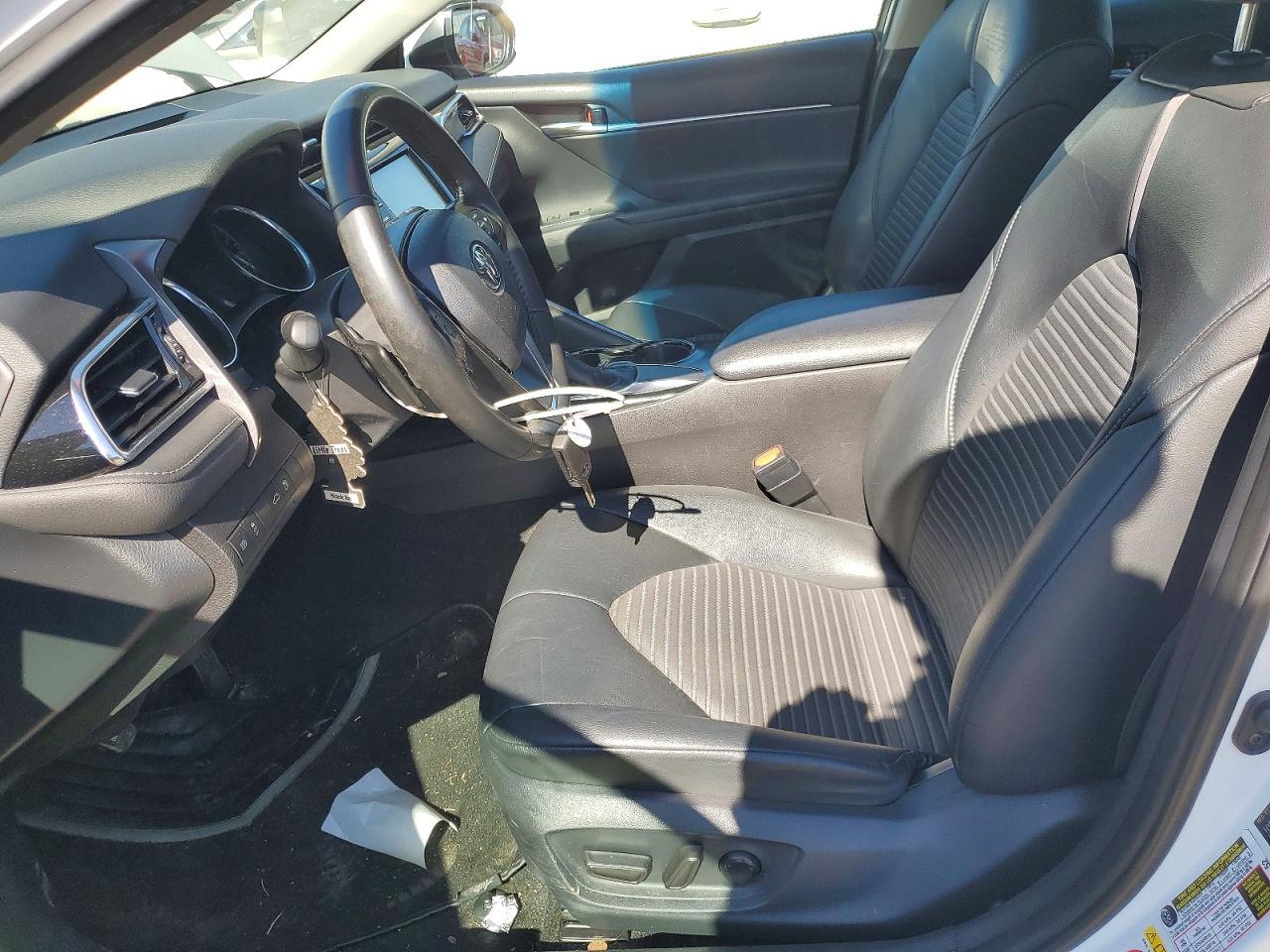 2018 Toyota Camry Se - Фото 7