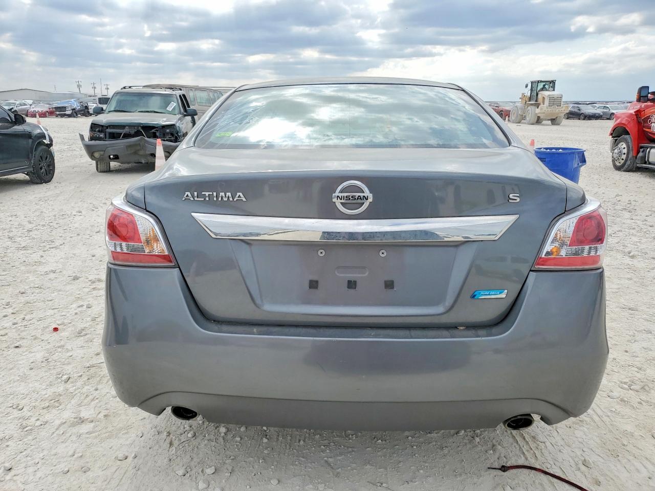 2014 Nissan Altima 2.5 S - Фото 6