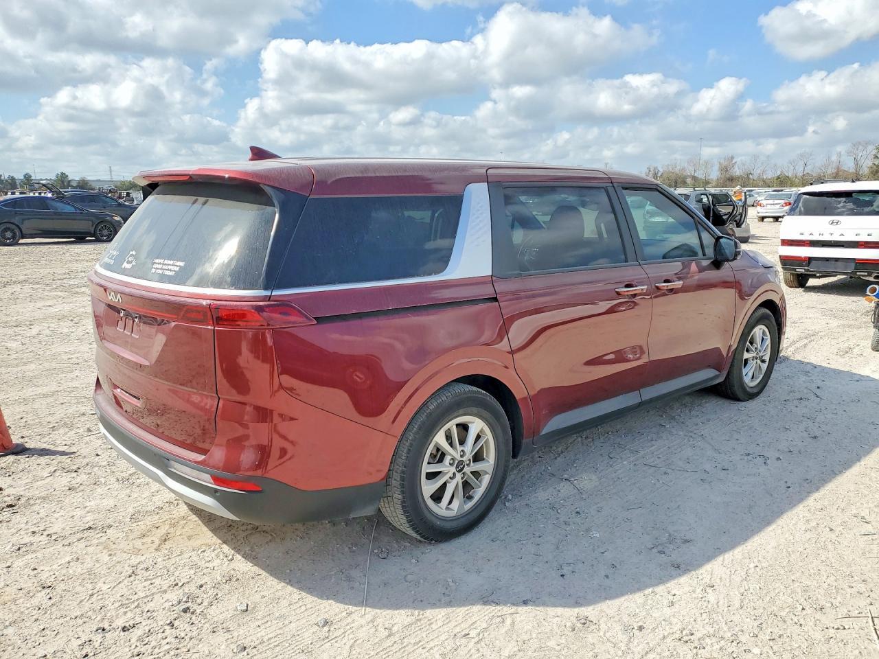 2023 Kia Carnival Lx - Image 3