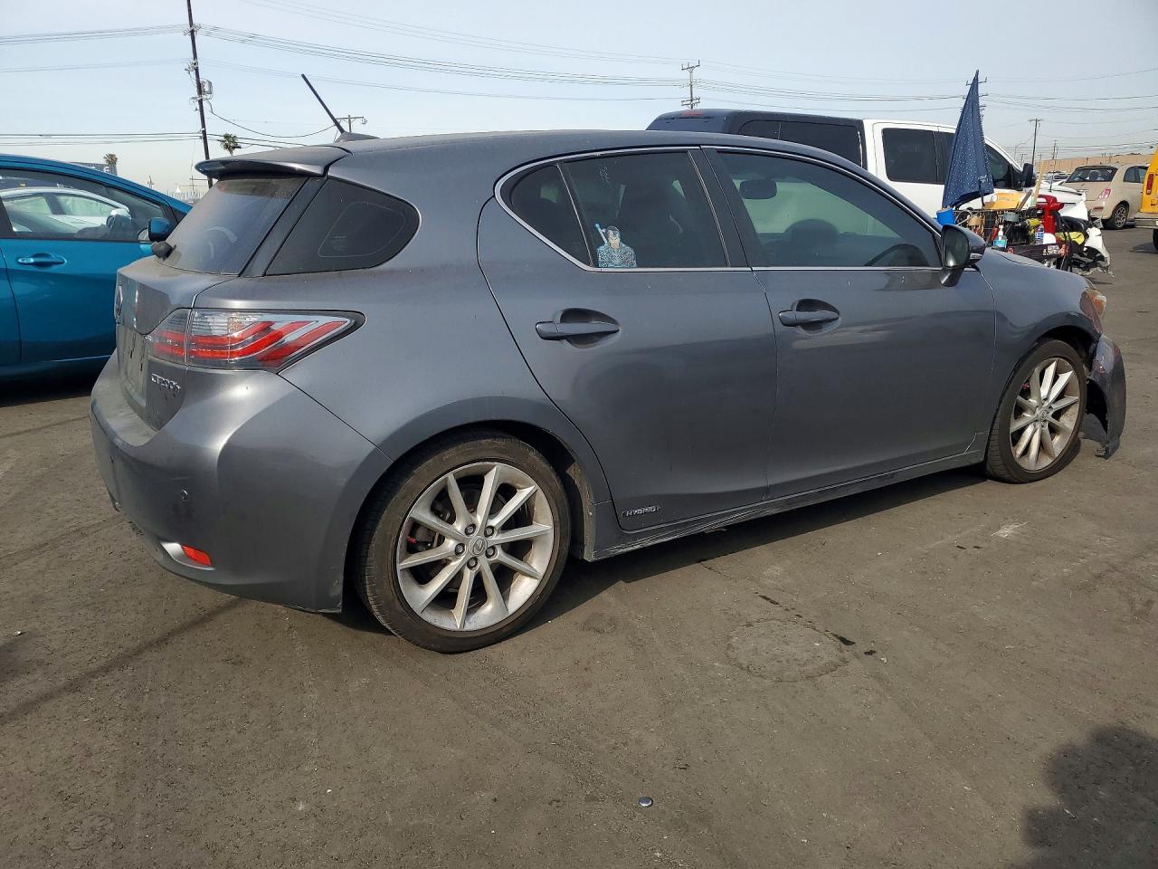 2013 Lexus Ct 200H Base - Image 3