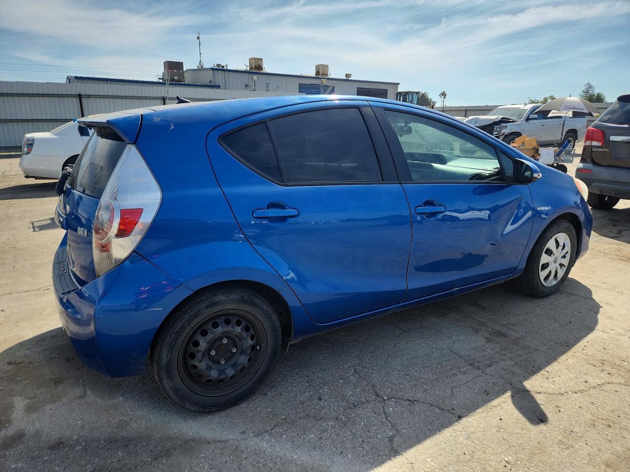 2012 Toyota Prius C Two - Фото 3