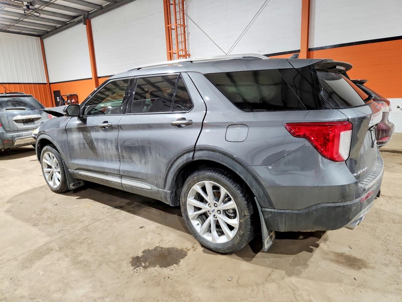 2023 Ford Explorer Platinum - Фото 2