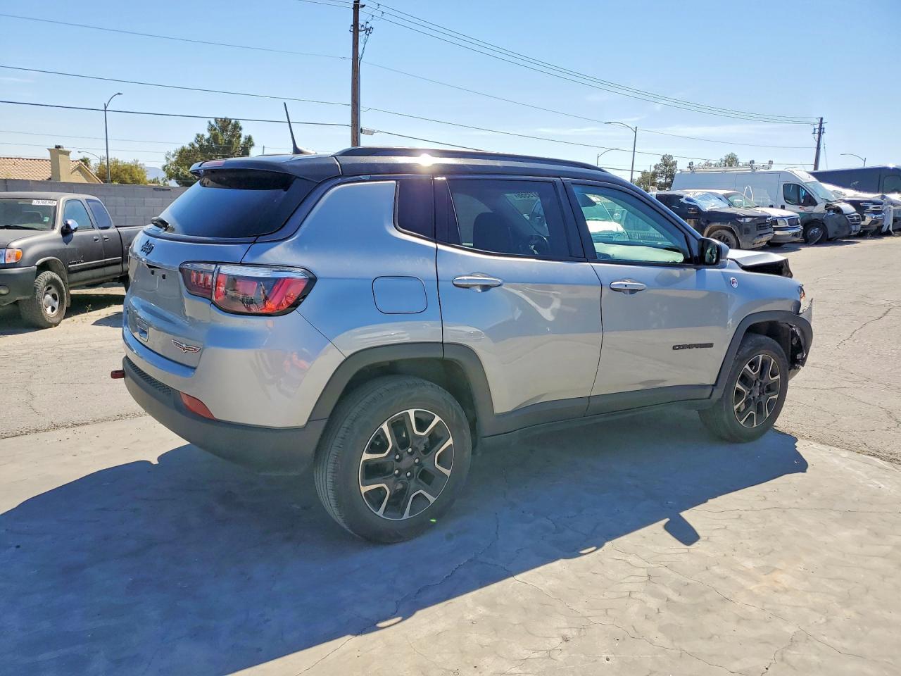 2020 Jeep Compass Trailhawk - Фото 3