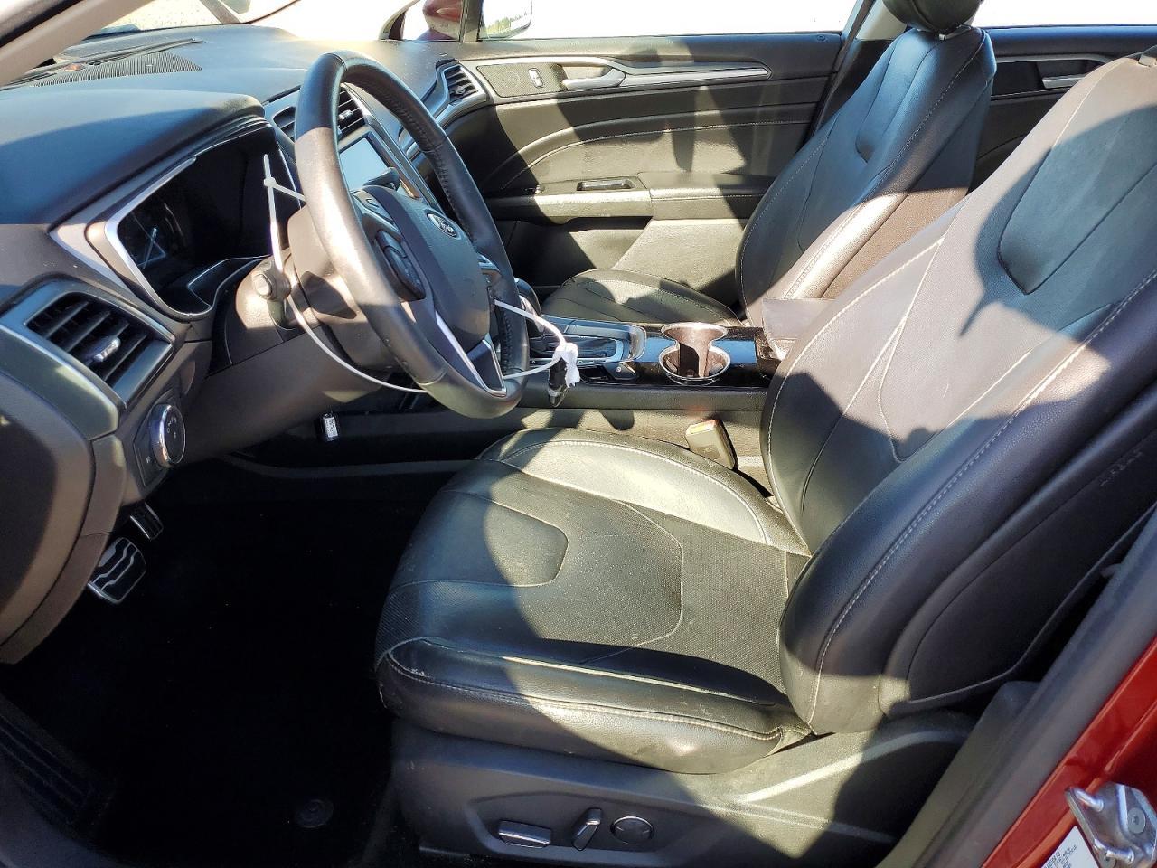 2016 Ford Fusion Titanium Hev - Image 7