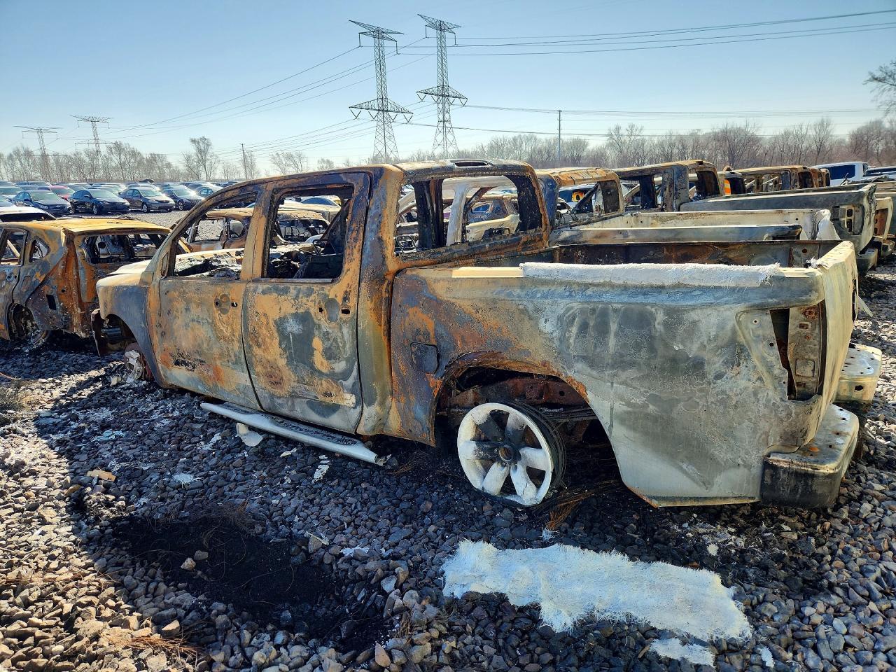 2008 Niss Titan Xe - Фото 2