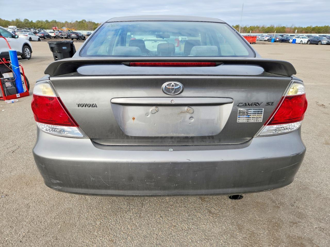 2006 Toyota Camry Se - Image 6
