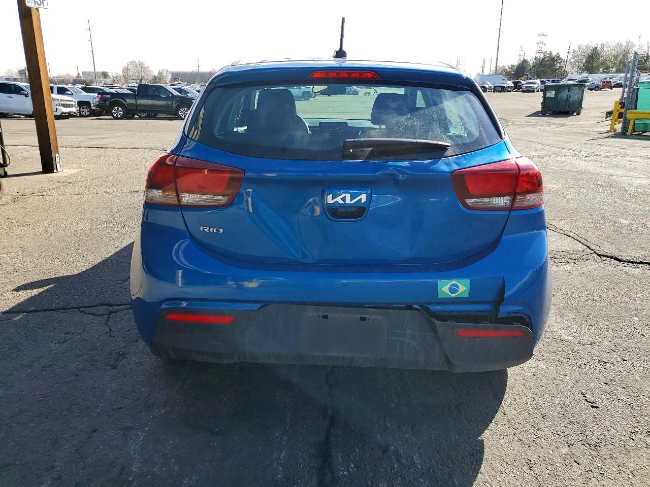2023 Kia Rio 5-Door S - Фото 6