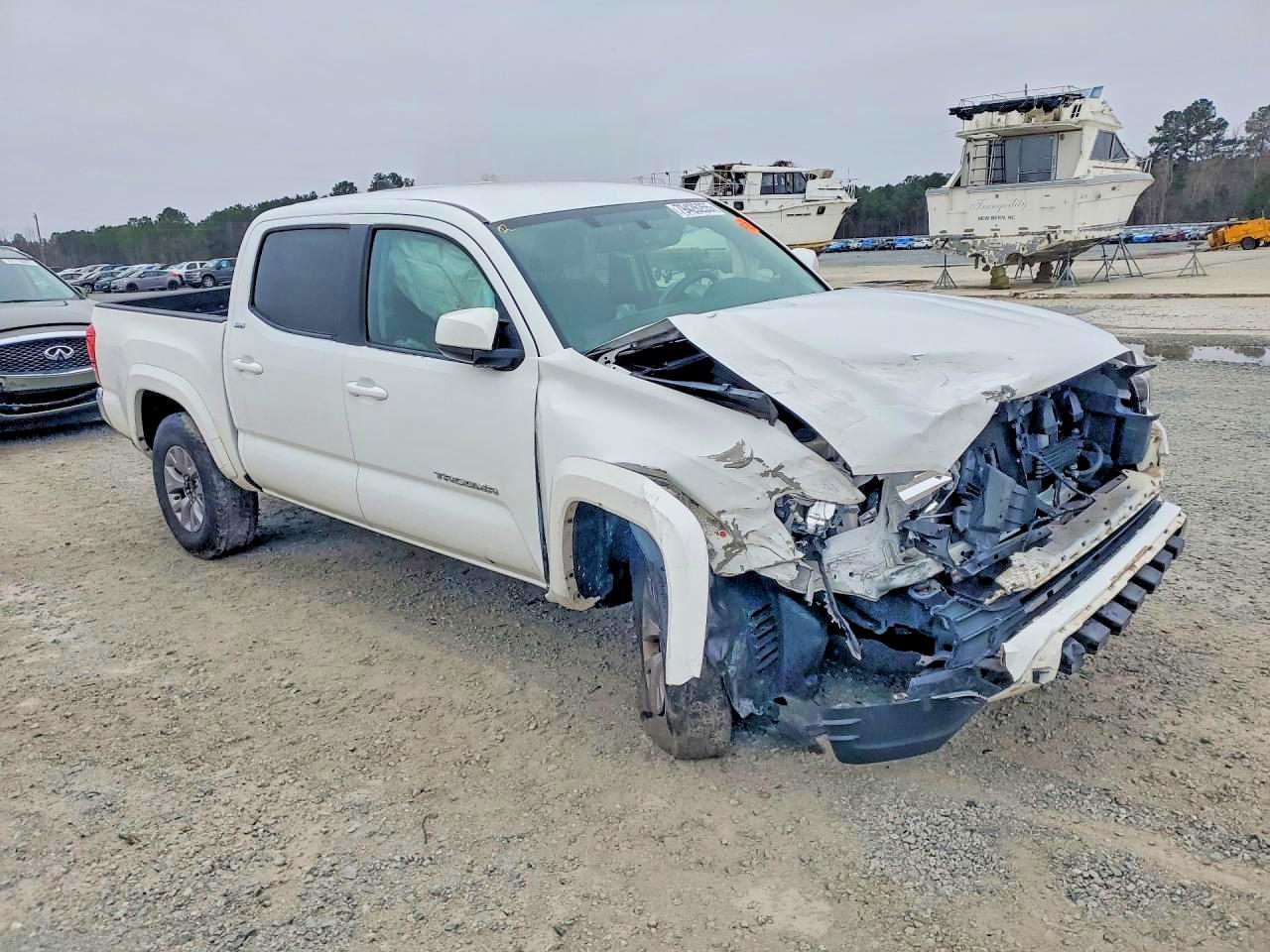 2017 Toyota Tacoma Sr5 - Image 4