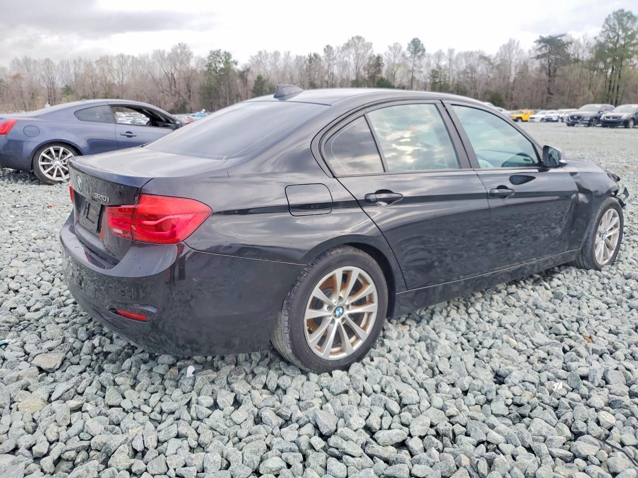 2016 BMW 320 I - Image 3