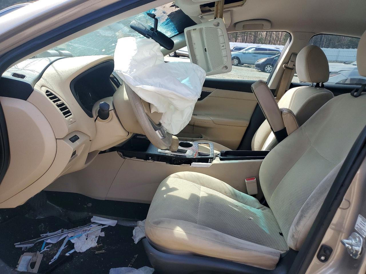 2015 Nissan Altima 2.5 S - Image 7