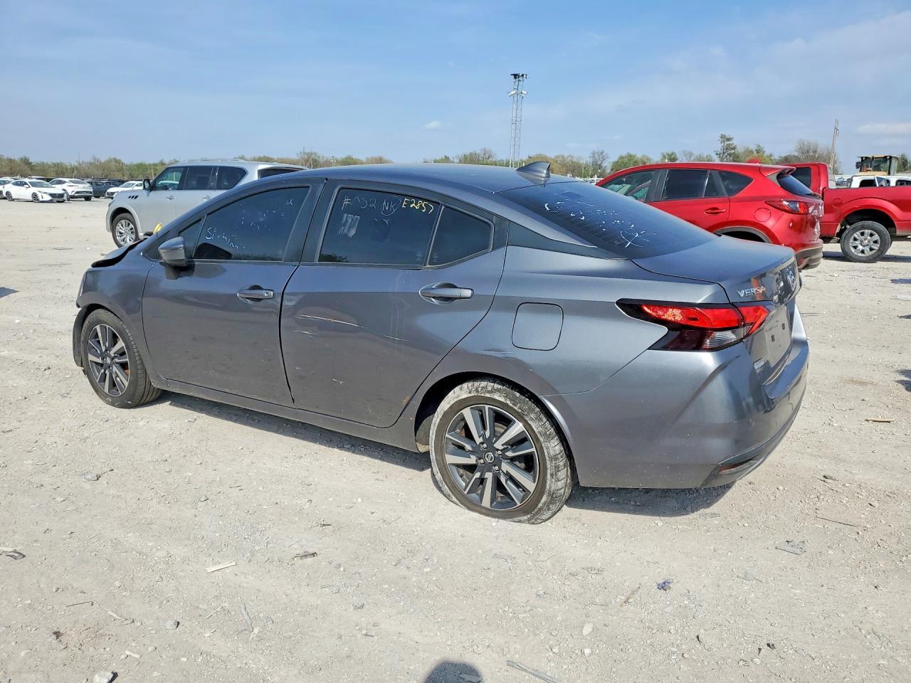 2021 Nissan Versa Sv - Фото 2