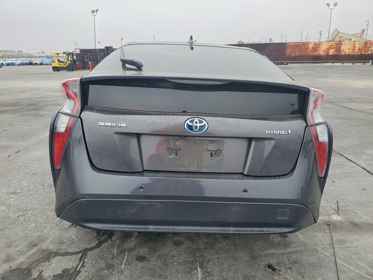 2017 Toyota Prius Two - Фото 6