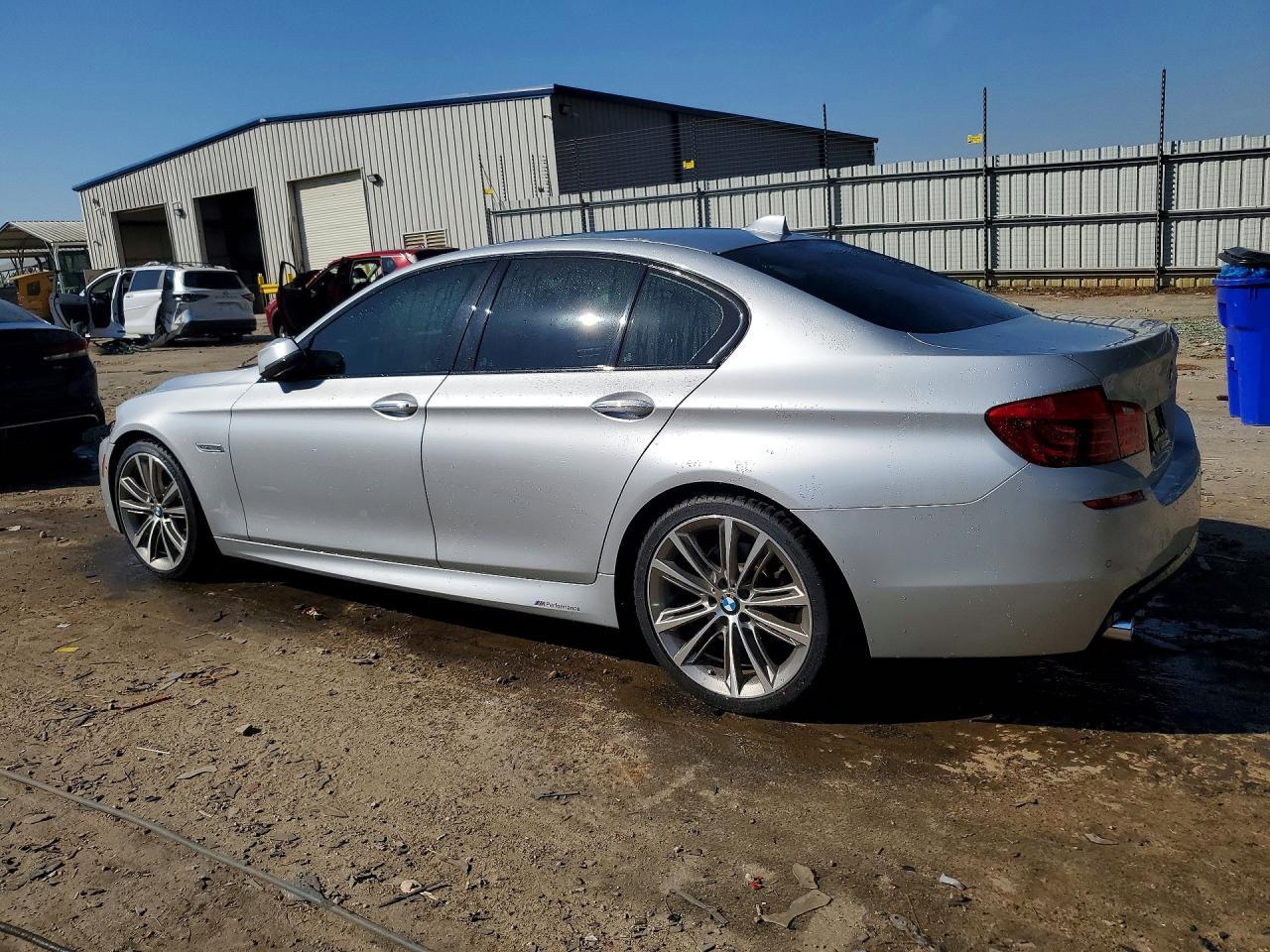 2016 BMW 535 I - Фото 2