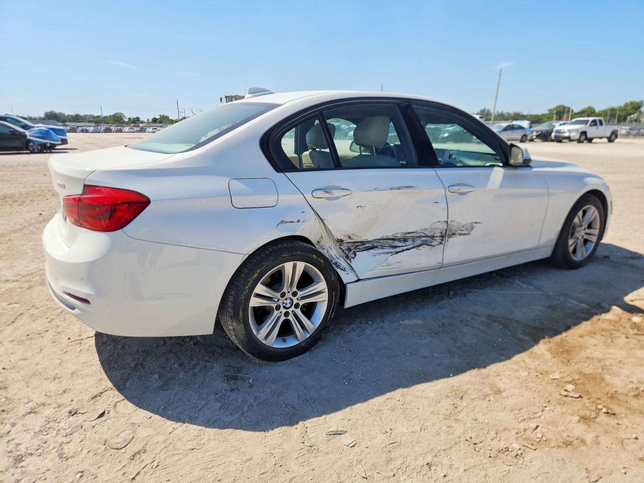 2016 BMW 328 I Sulev - Image 3