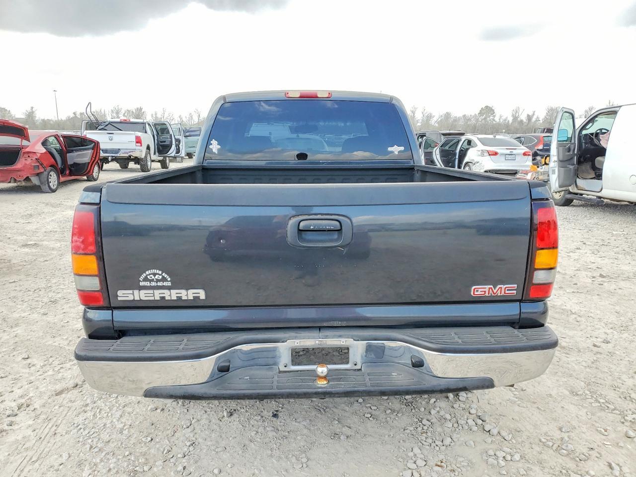 2004 GMC New Sierra C1500 - Фото 6