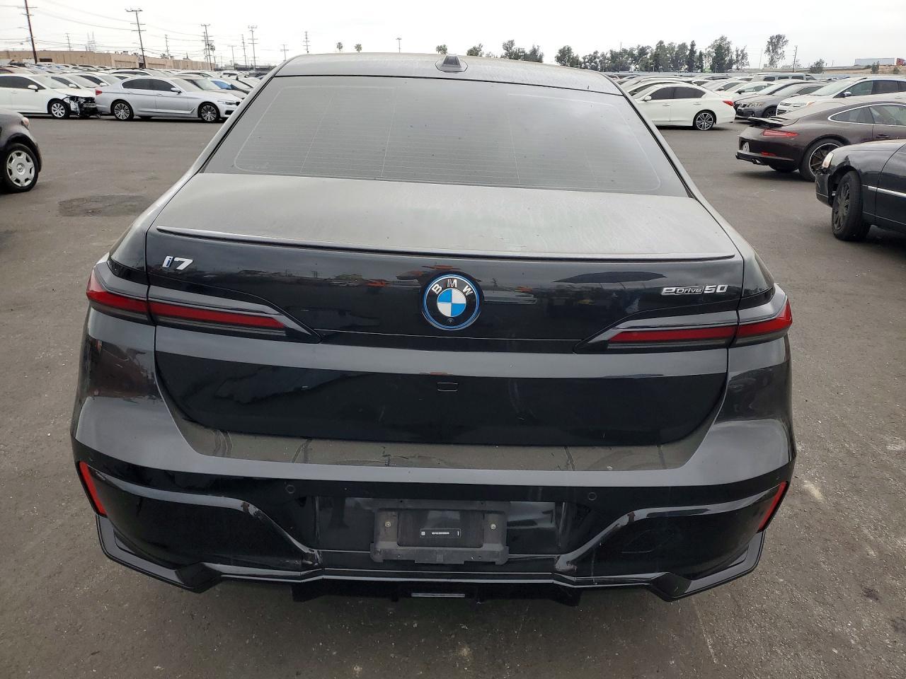 2024 BMW I7 Edrive50 - Фото 6
