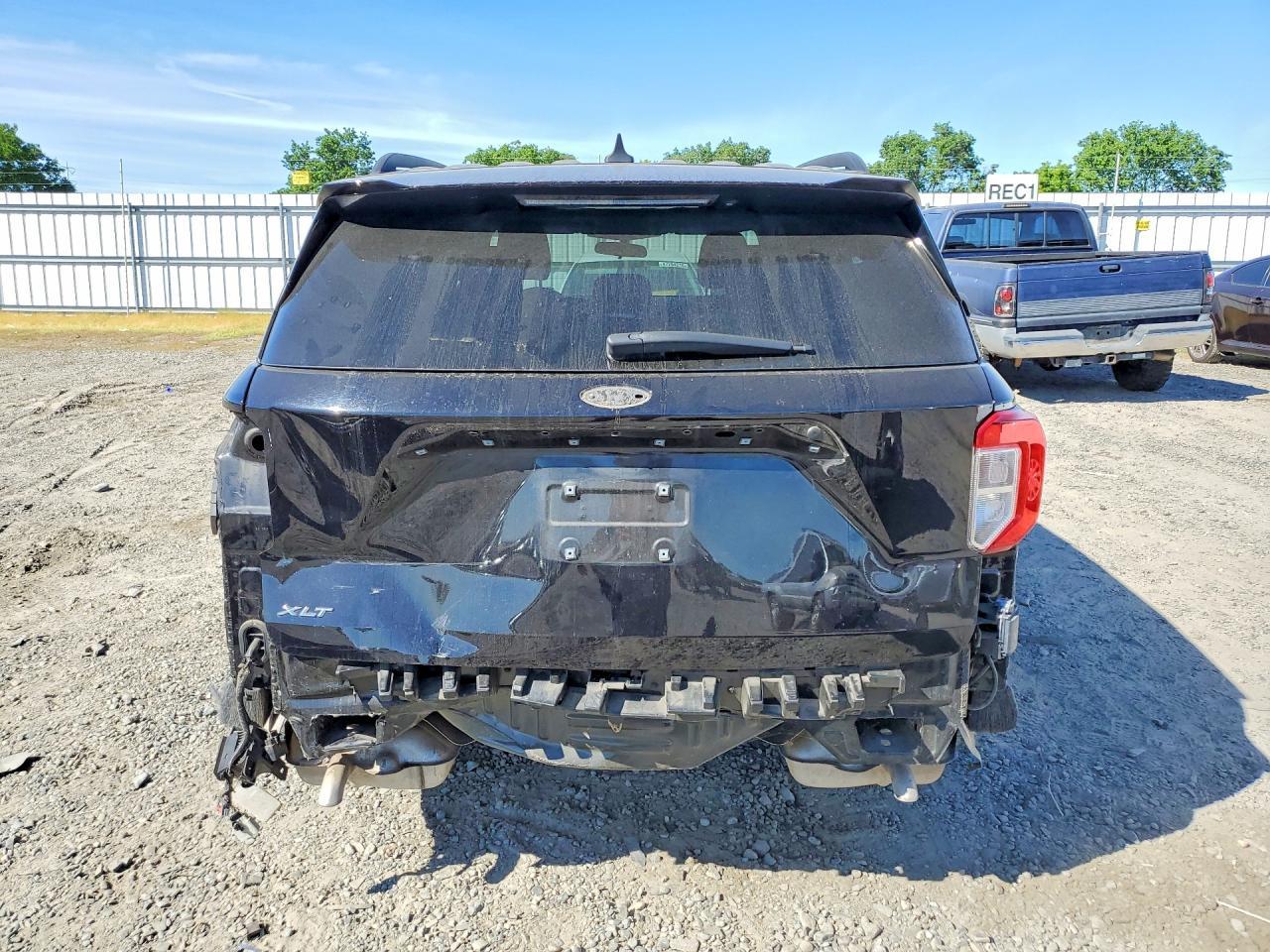 2023 Ford Explorer Xlt - Image 6