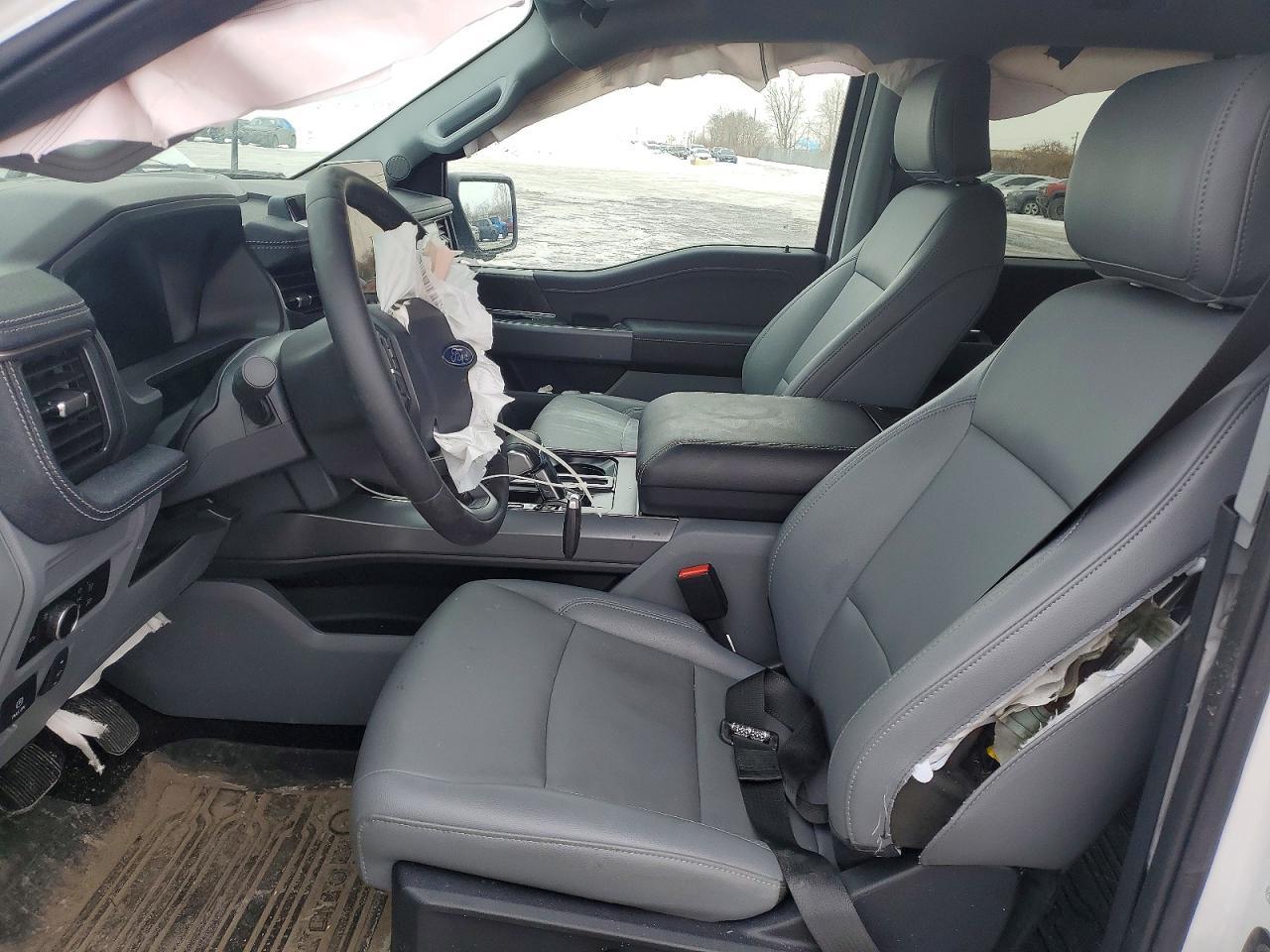 2025 Ford F150 Lightning Xlt - Фото 7