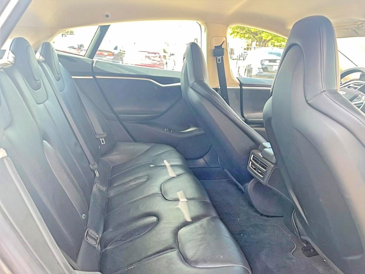 2013 Tesla Model S - Image 6
