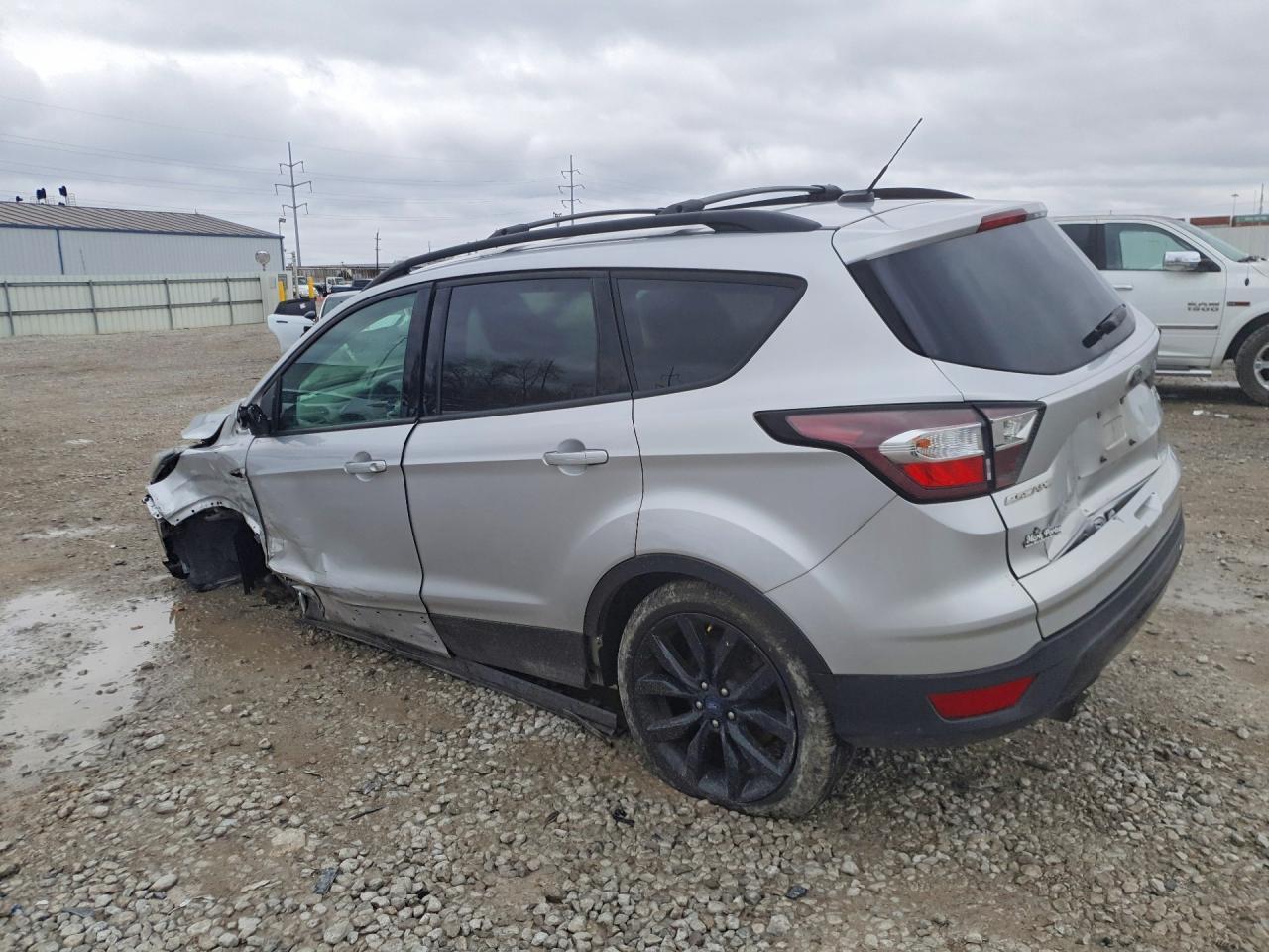 2018 Ford Escape Se - Фото 2