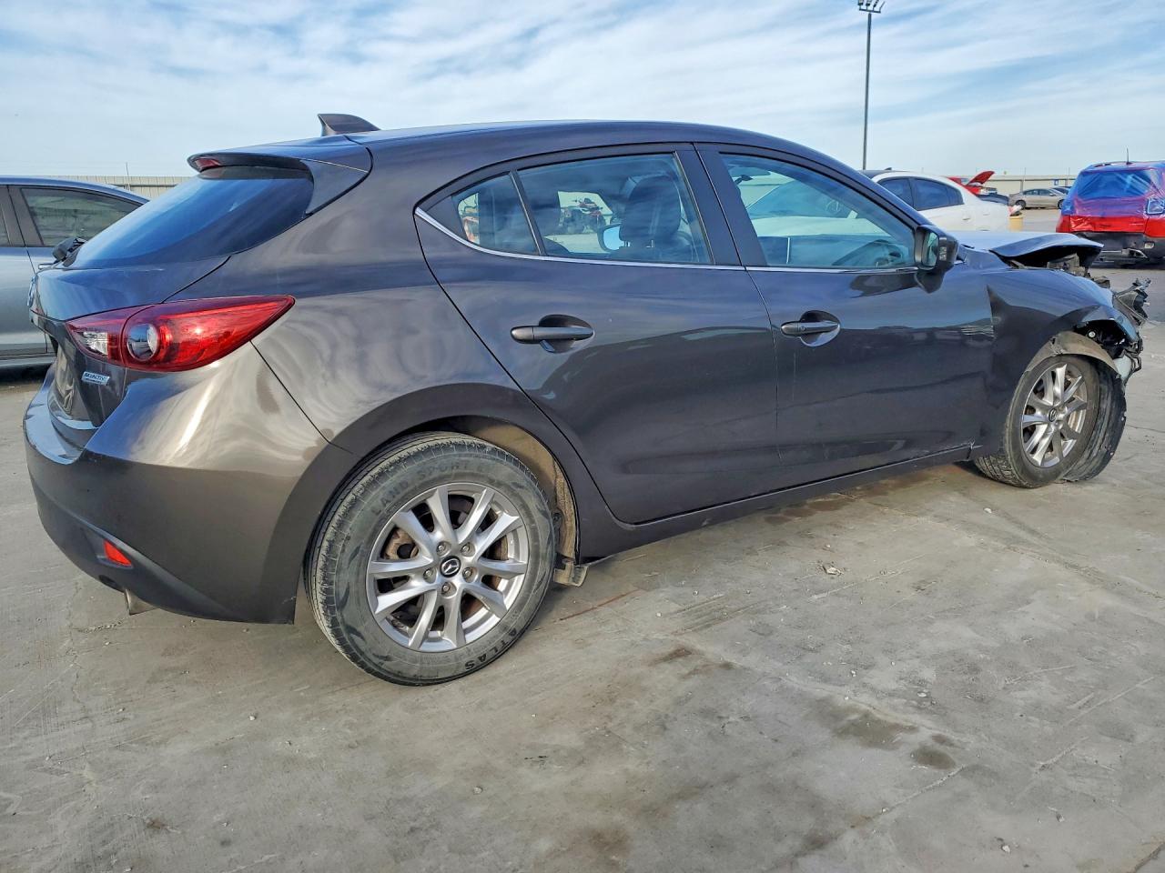 2014 Mazda 3 Grand Touring - Фото 3