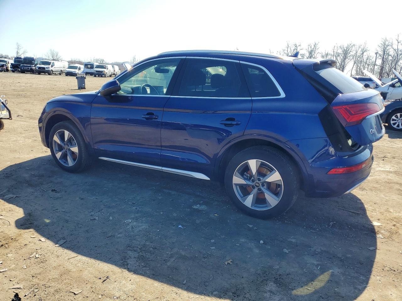 2023 Audi Q5 Premium Plus 40 - Image 2