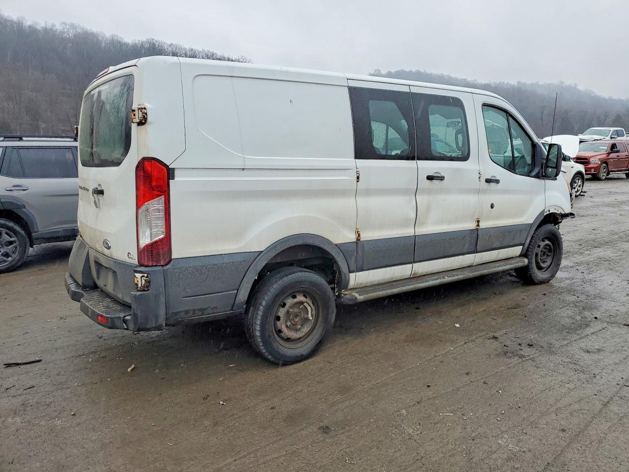 2015 Ford Transit T- - Delivery Van - Фото 3