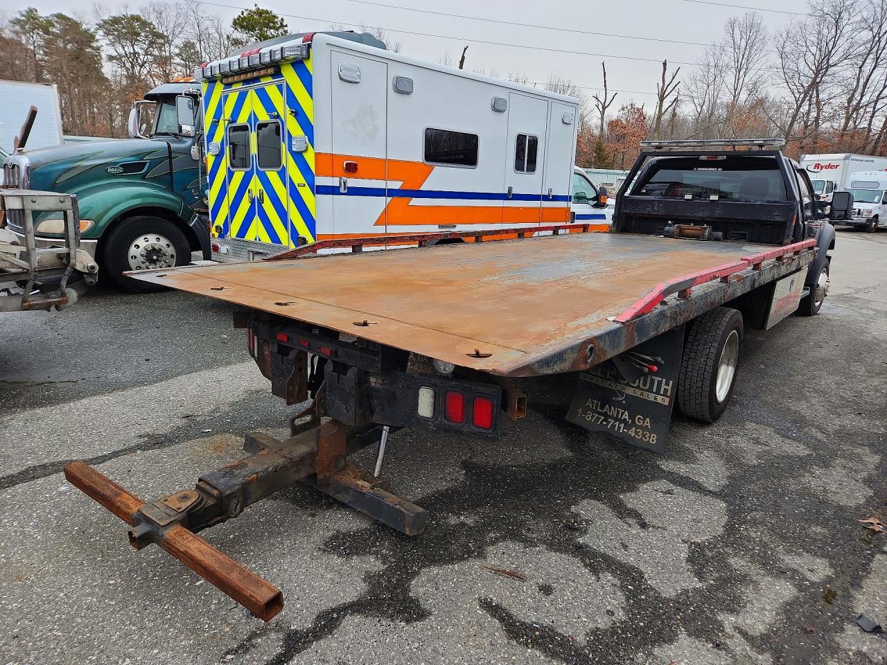 2016 Ford F550 Super Duty Rollback Tow Truck - Image 3
