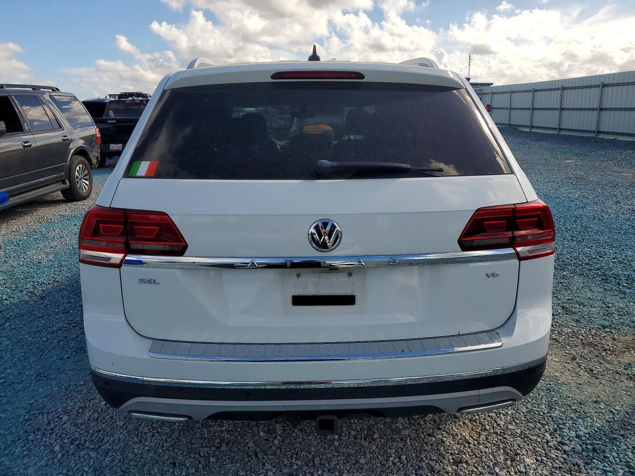 2018 Volkswagen Atlas Sel - Image 6