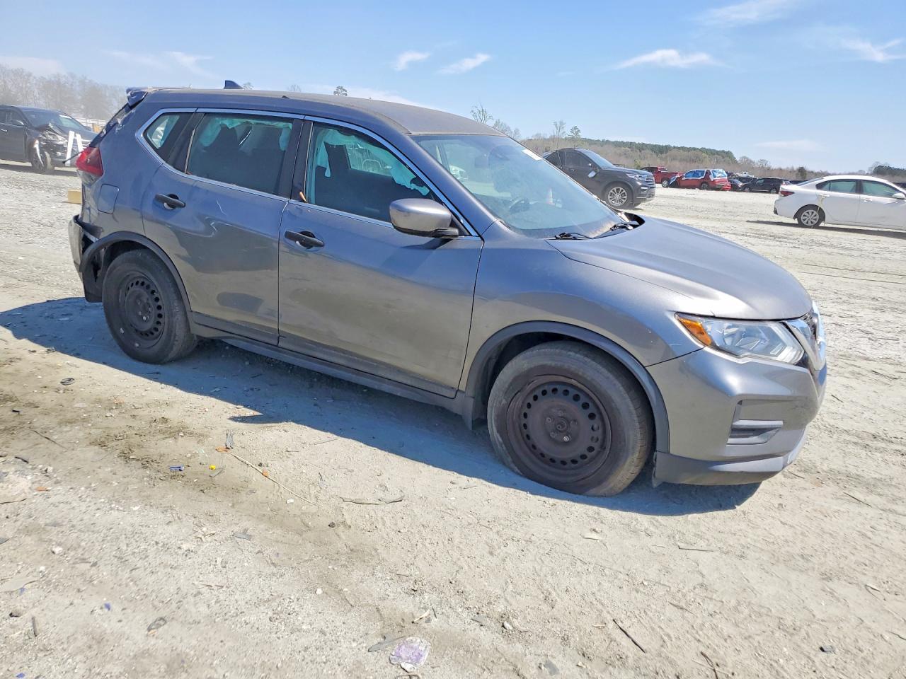 2020 Nissan Rogue S - Фото 4