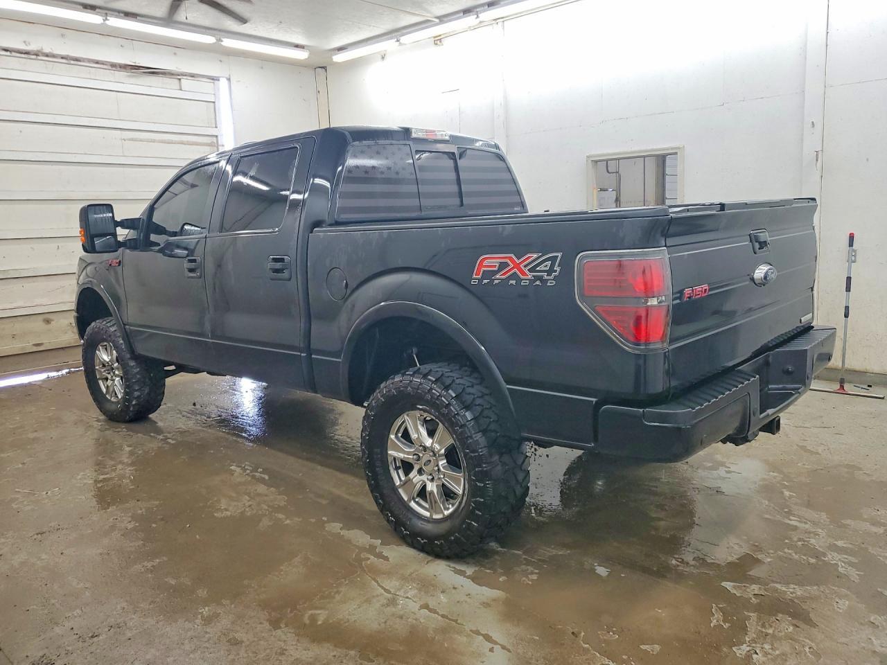 2014 Ford F150 Supercrew - Фото 2