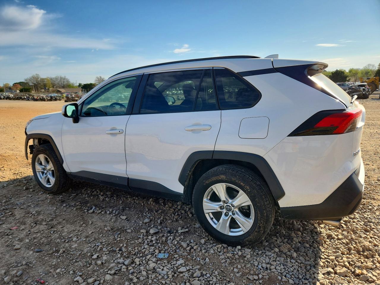 2021 Toyota Rav4 Xle - Image 2