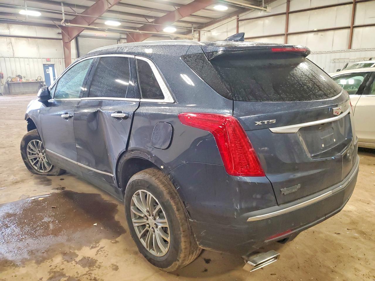 2019 Cadillac Xt5 Luxury - Фото 2