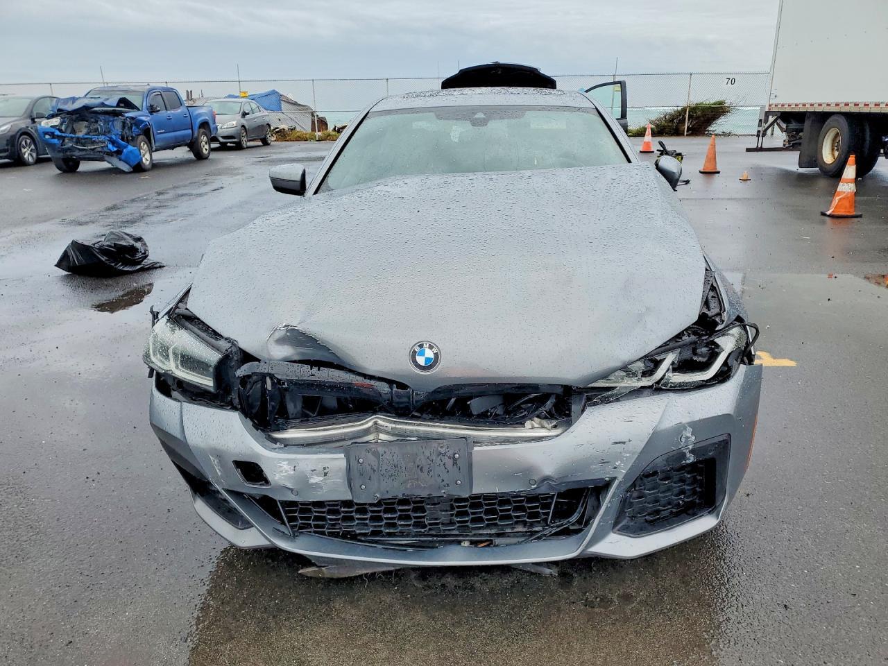 2023 BMW 530 I - Фото 5