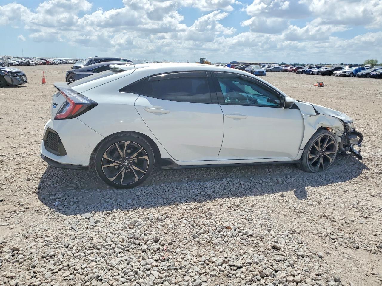 2019 Honda Civic Sport - Image 3