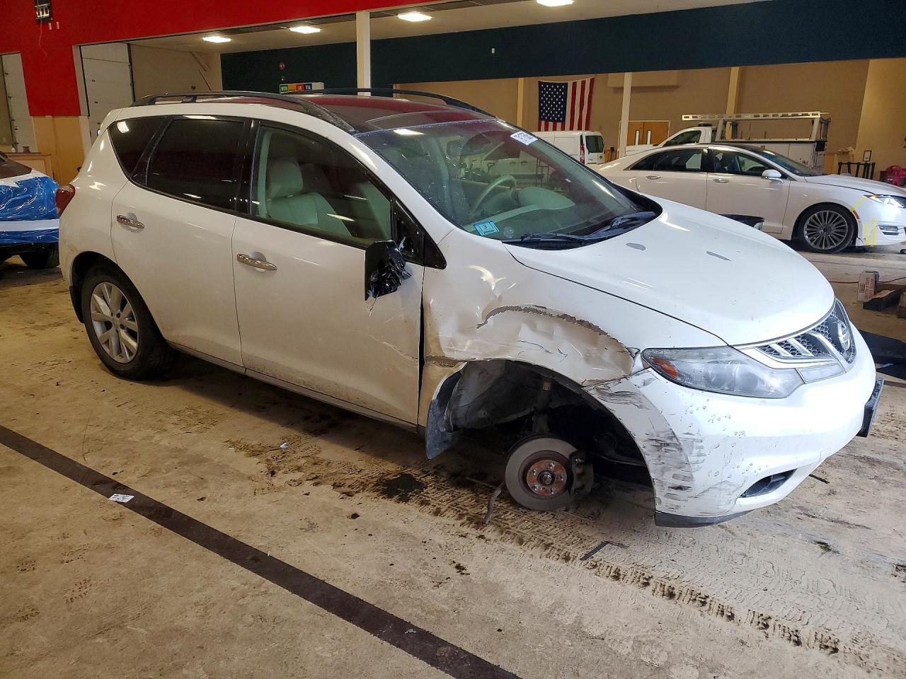 2013 Nissan Murano S - Фото 4