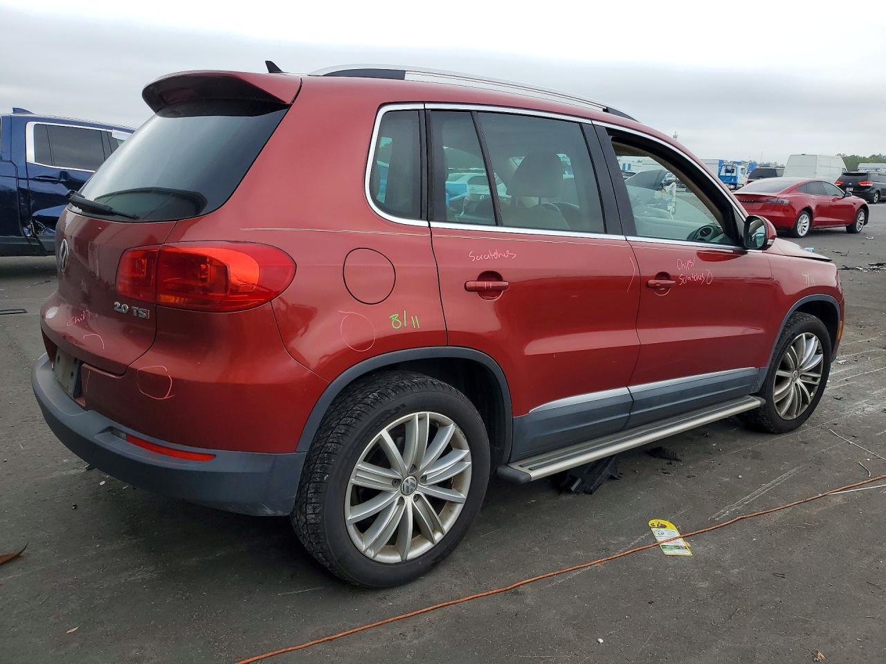 2015 Volkswagen Tiguan S - Фото 3