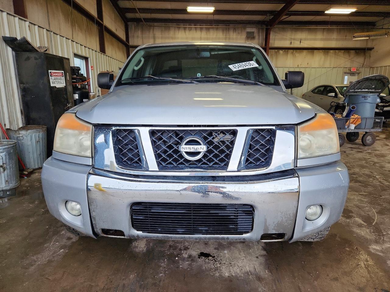 2010 Nissan Titan Se - Фото 5